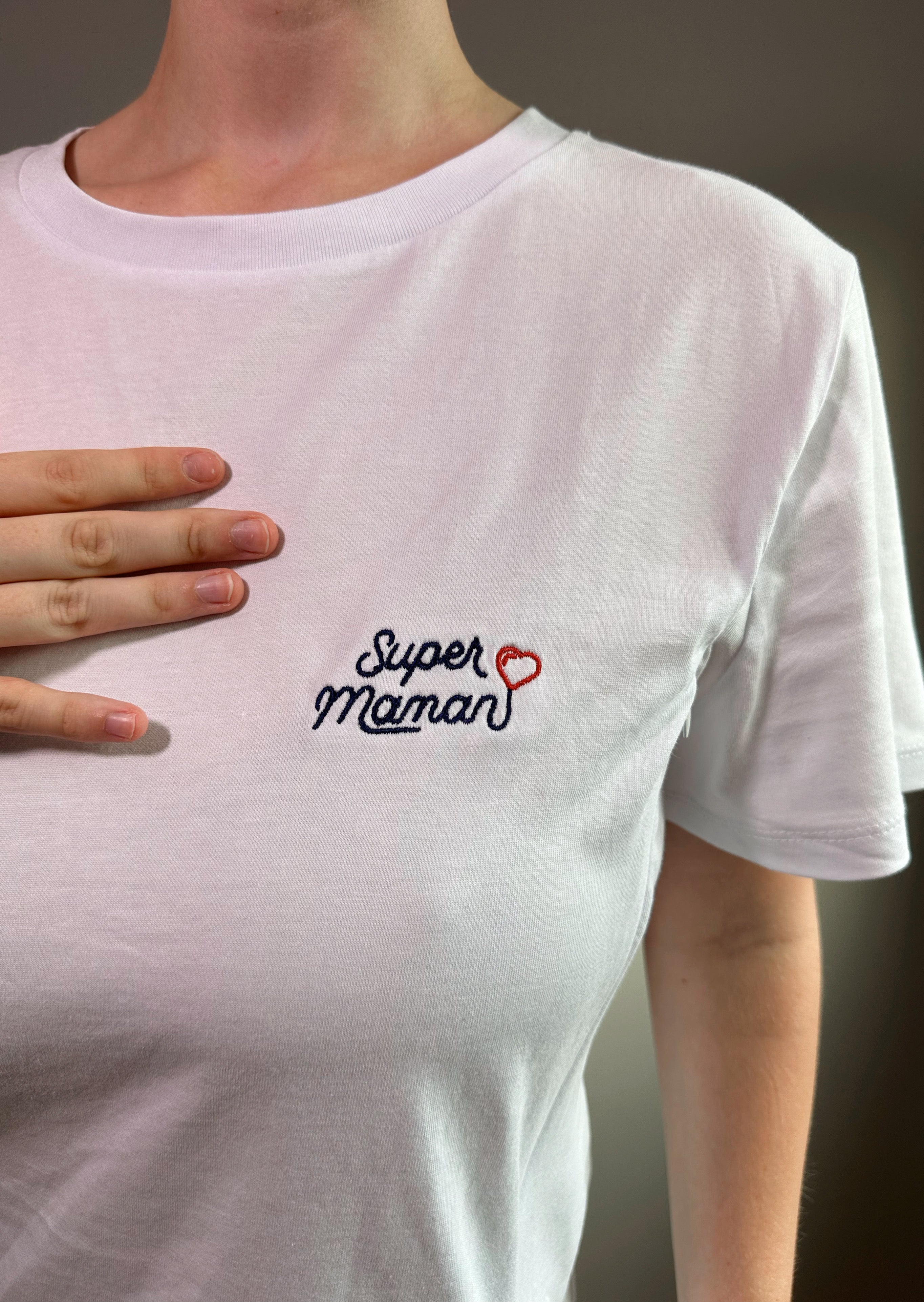 T-shirt d’allaitement brodé - Super Maman